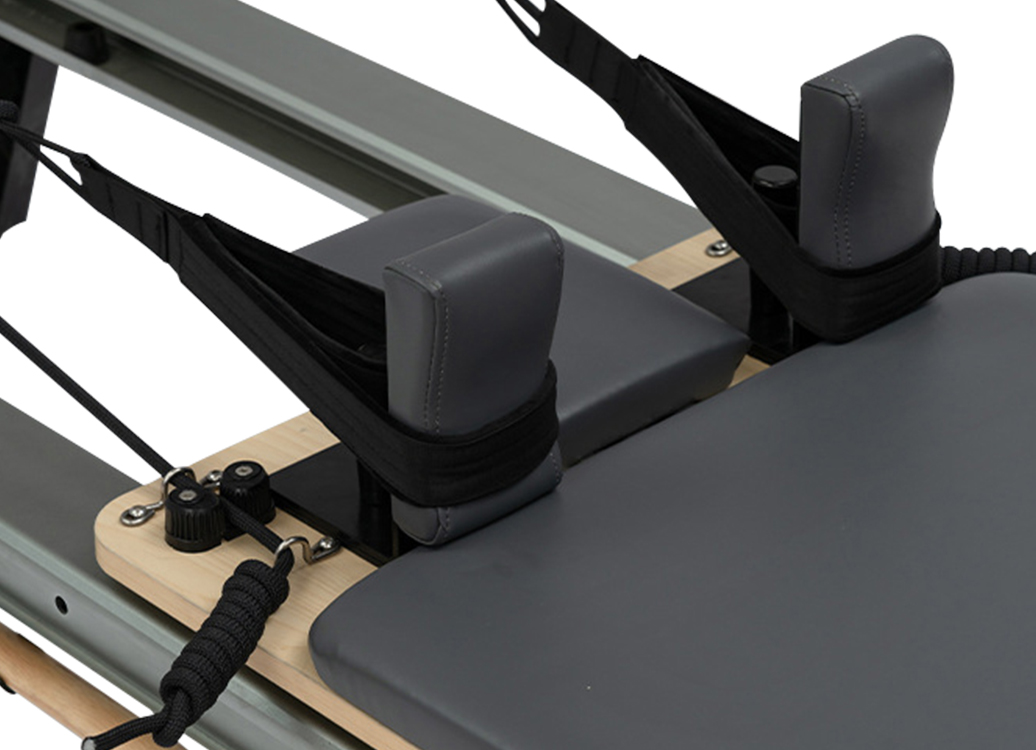 MC-PL1007B Durable Yoga Fitness Equipment Elite Aluminum Alloy Pilates Reformer With Half Tower